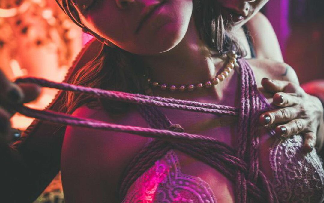 Ein Häkelkurs für Seilkünstler*innen / MYK#98 / Knoten und Seilschläge für Shibari